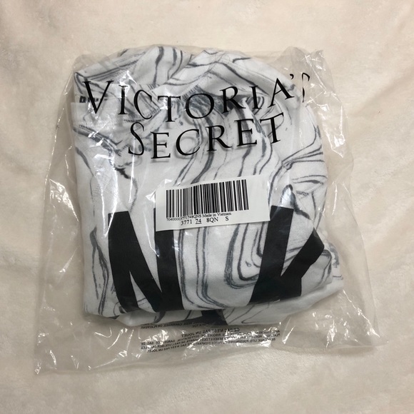 VS PINK BLACK AND WHITE MARBLE CROPPED CREWNECK - Picture 5 of 5